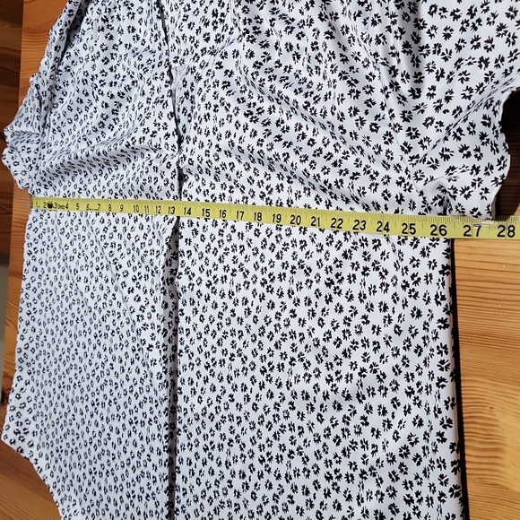 Alfani White with Black Print Short Sleeve Blouse Women's Size 2X - Picture 16 of 16